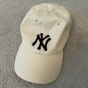 New York Yankees baseball hat
